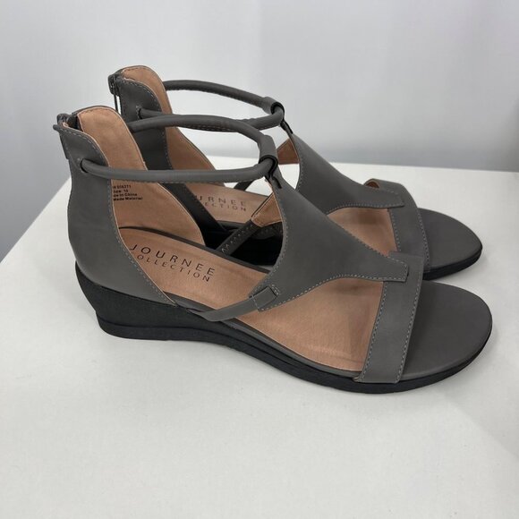 Journee Collection Trayle Wedge Sandal in Grey Size 10 MSRP $95 NWT - Picture 6 of 10